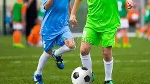 成功归化！恒大队罗伯特·萧荣获中国国籍，更名为萧涛涛